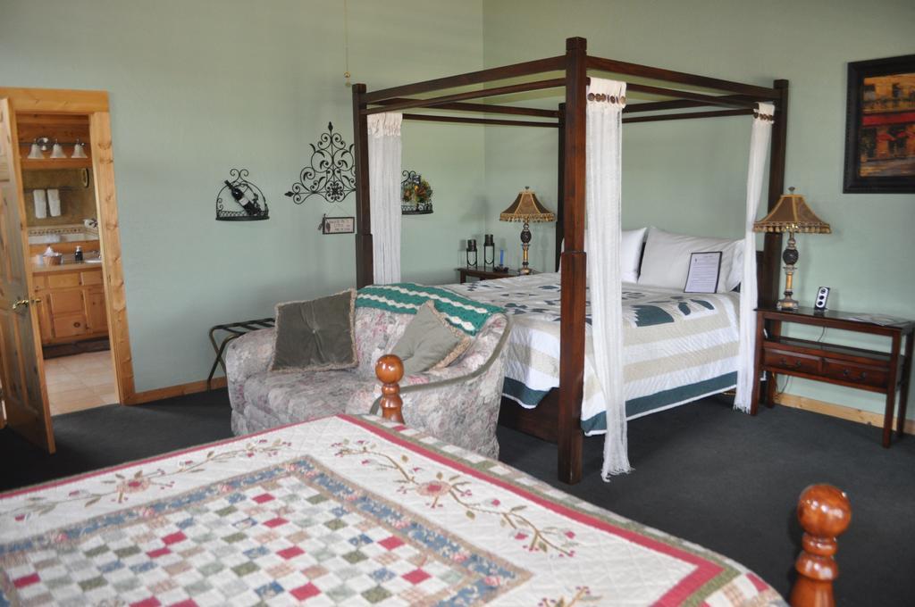 Elkwood Manor Bed & Breakfast Пагоса-Спрингс Экстерьер фото